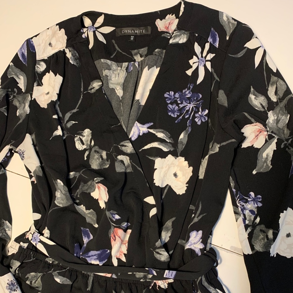 Dynamite long sleeve flower midi dress
